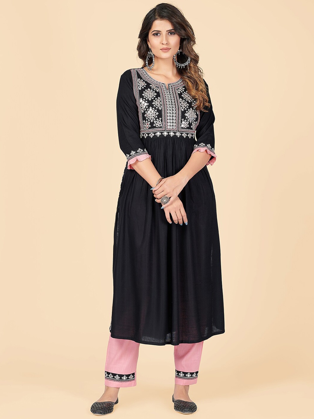 

Vbuyz Women Black Floral Embroidered Mirror Work Pure Cotton Kurta with Trousers