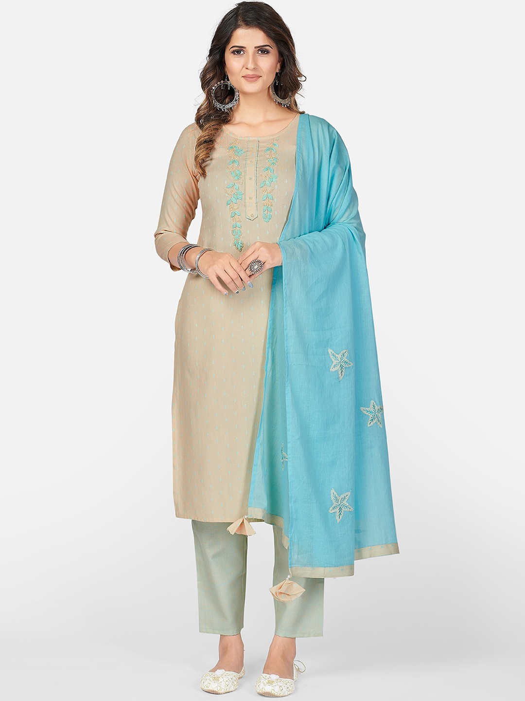 

Vbuyz Women Cream-Coloured Embroidered Regular Pure Cotton Kurta with Trousers & With Dupatta