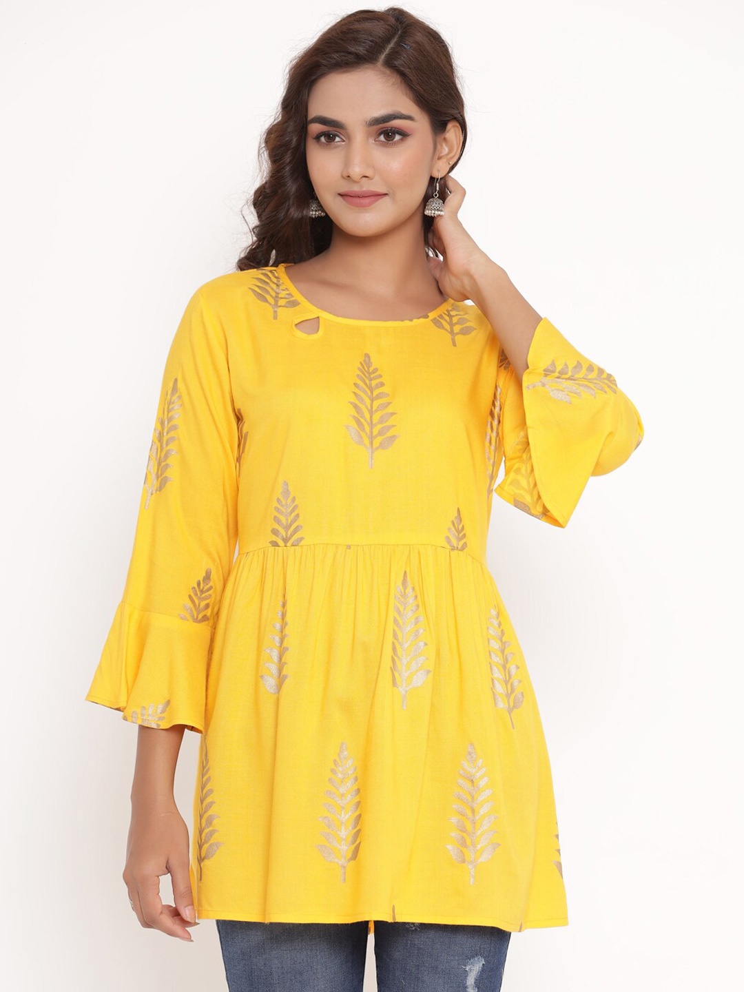 

Fabriko Yellow & Gold-Toned Floral Printed Flared Sleeves Kurti