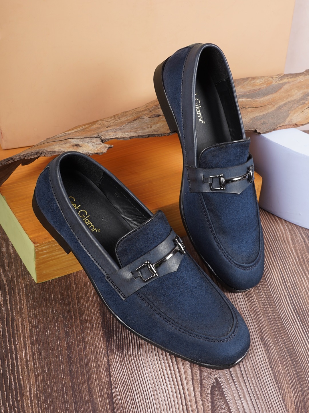 

Get Glamr Men Navy Blue Solid Loafers