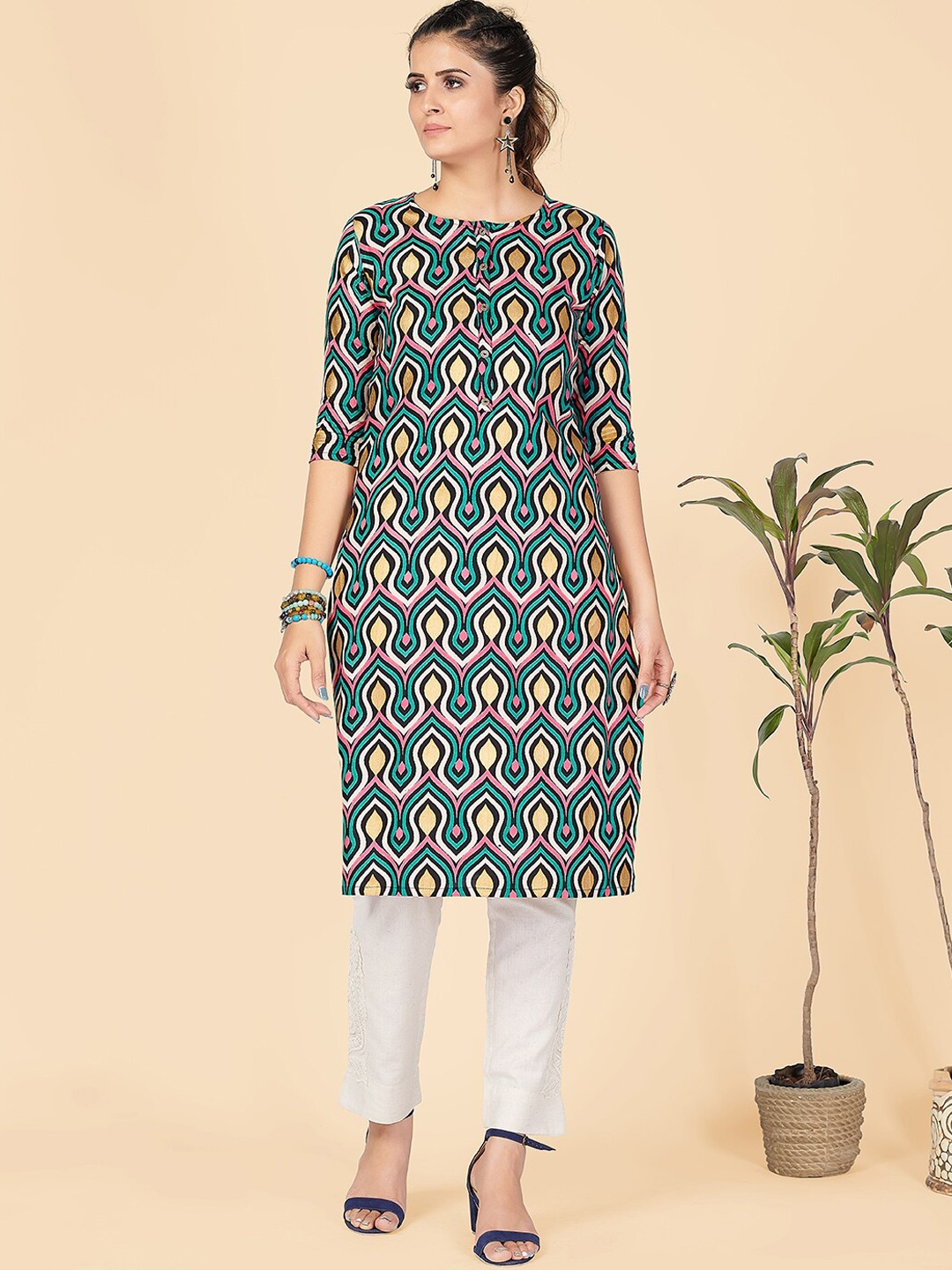 

Vbuyz Women Blue & Beige Geometric Printed Kurta