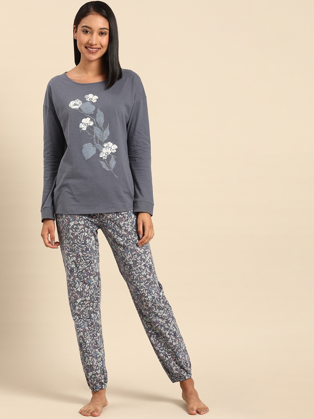 

Triumph Lounge Me 10 X Long Sleeve Soft Sustainable Pyjama Set, Grey