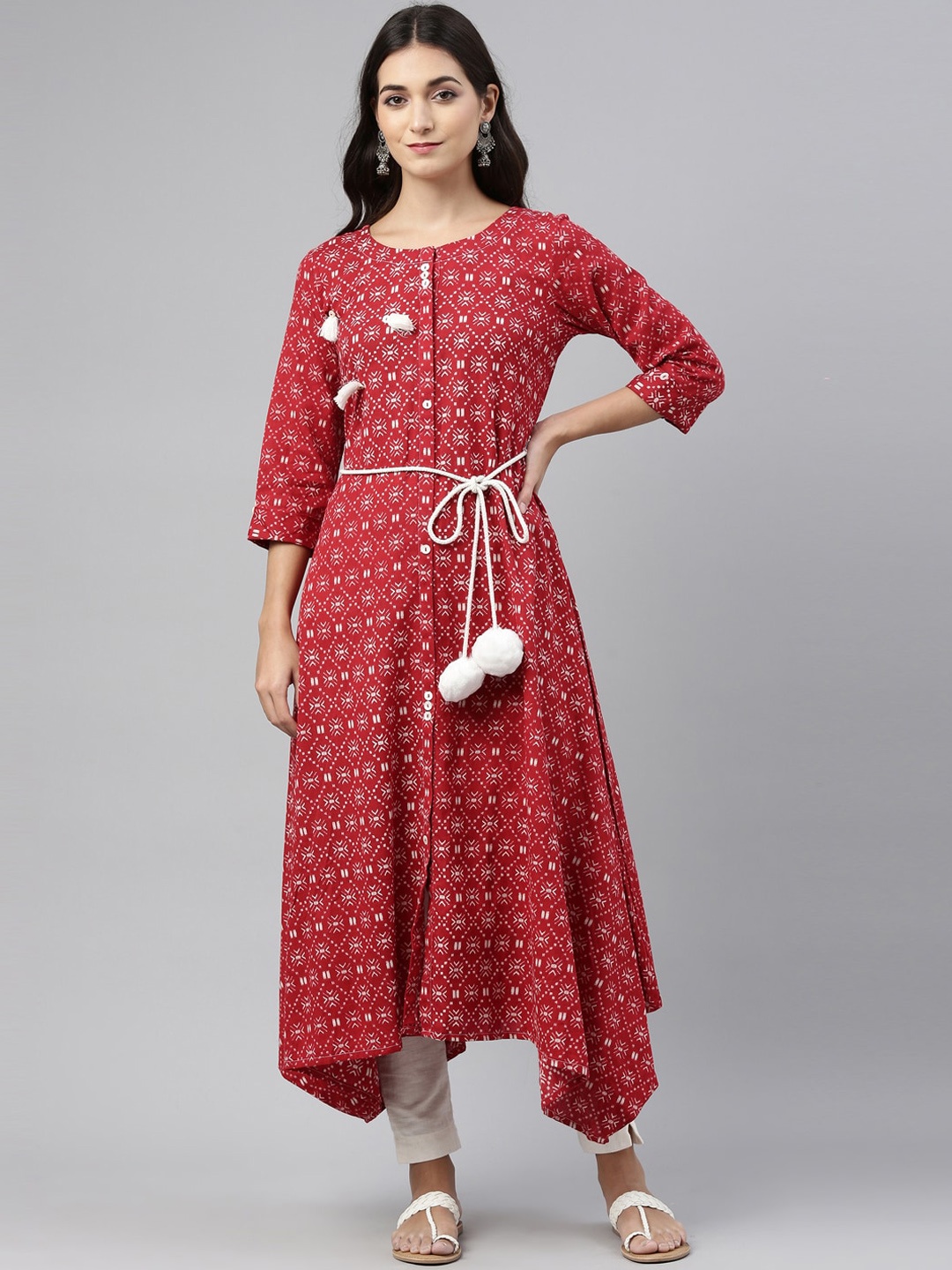 

Neerus Women Maroon & White Geometric Printed Thread Work Kurta