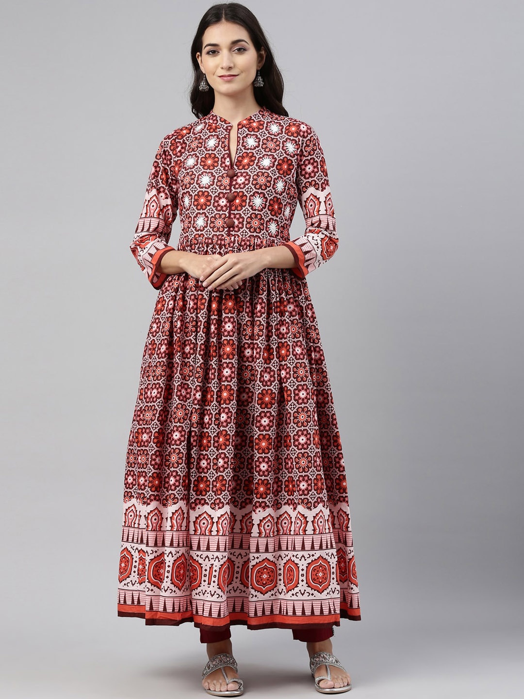 

Neerus Women Maroon & White Ethnic Motifs Printed Anarkali Kurta