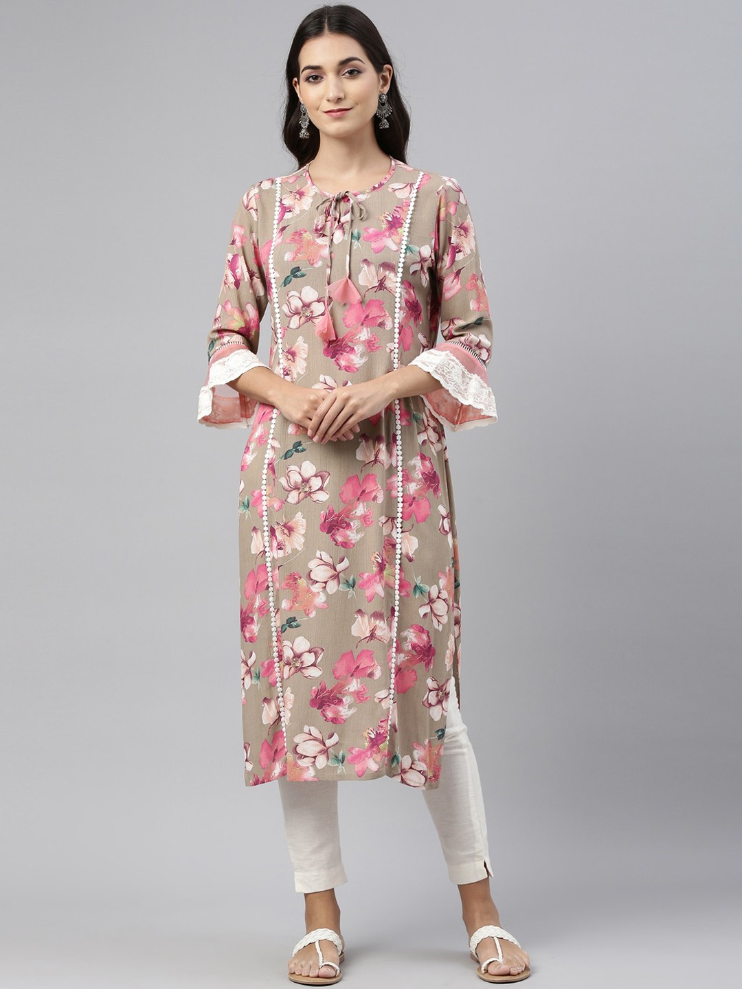 

Neerus Women Beige & Pink Floral Printed Kurta