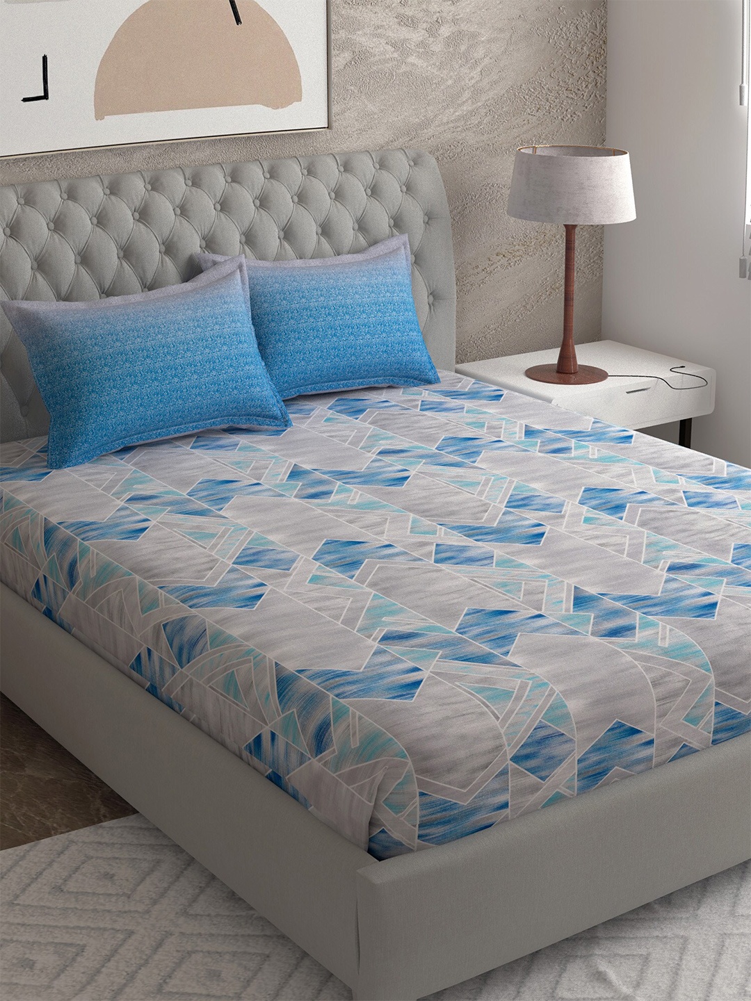 

EverHOME Grey & Blue Geometric 144 TC Queen Bedsheet with 2 Pillow Covers