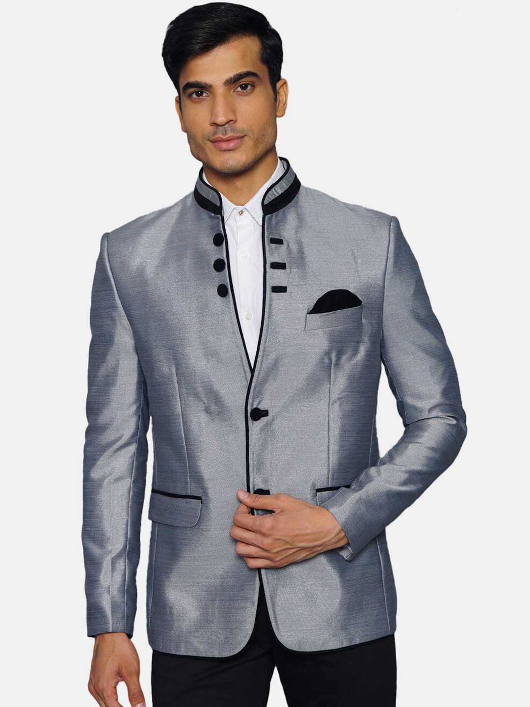 

Wintage Men Silver-Colored Solid Bandhgala Blazer
