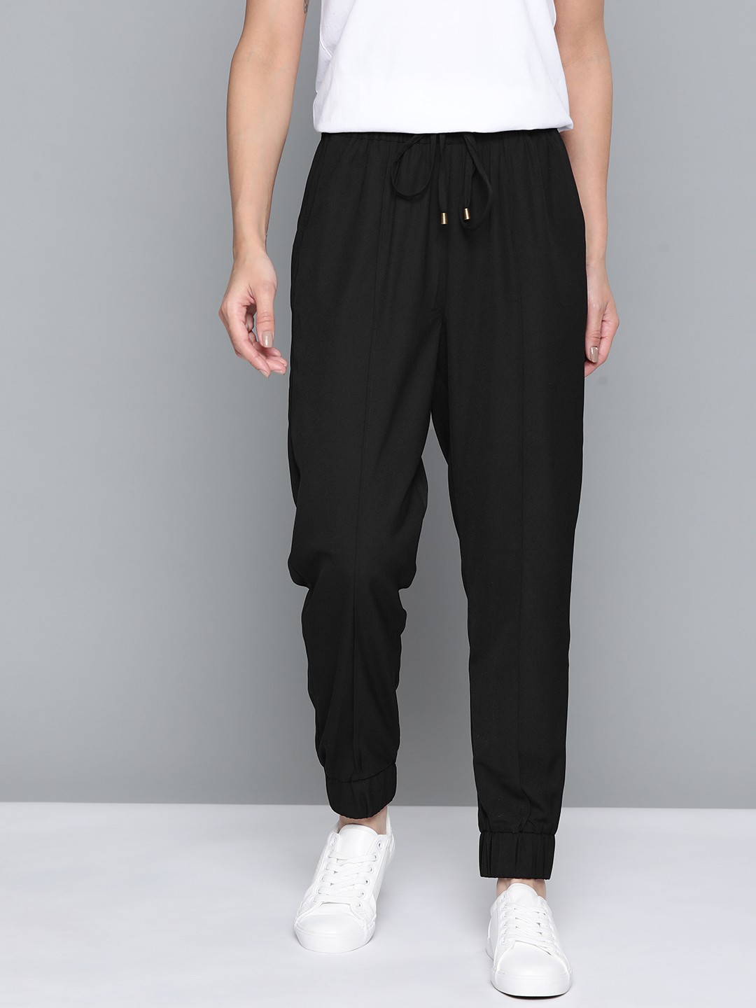 

Mast & Harbour Women Black Solid Pleated Joggers