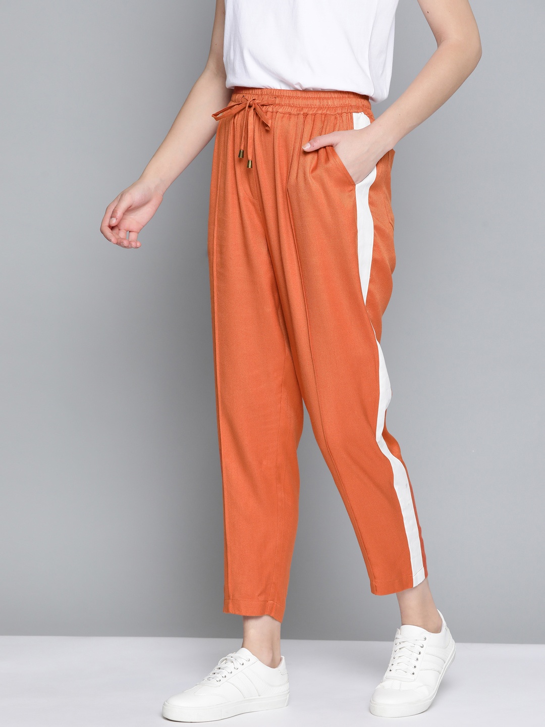 

Mast & Harbour Women Orange Solid Pleated Trousers