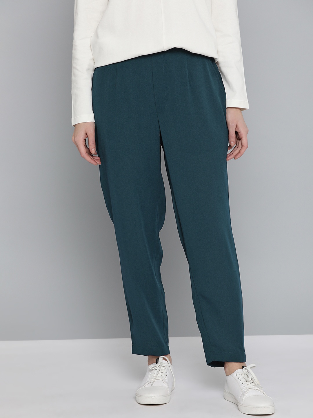 

Mast & Harbour Women Teal Blue Solid Pleated Trousers