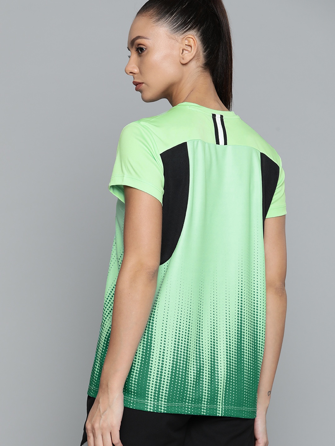 

HRX By Hrithik Roshan Football Women Neo Mint Rapid-Dry AOP T-shirt, Green