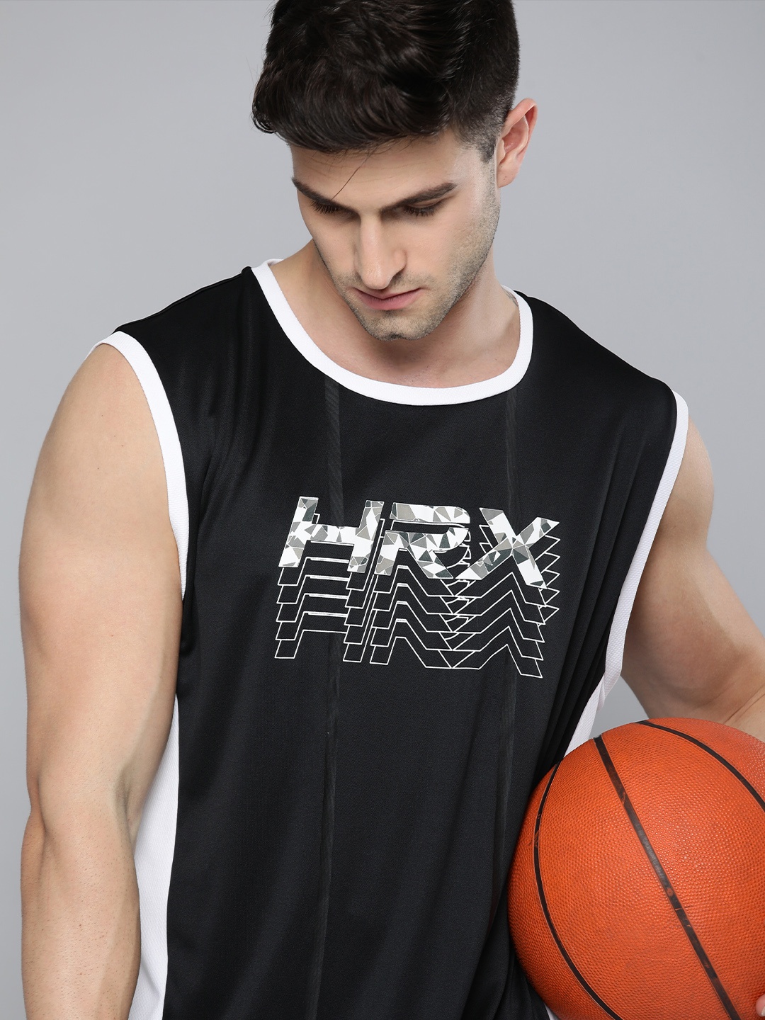 

HRX By Hrithik Roshan Men Black Brand Carrier Rapid-Dry Basketball T-shirt