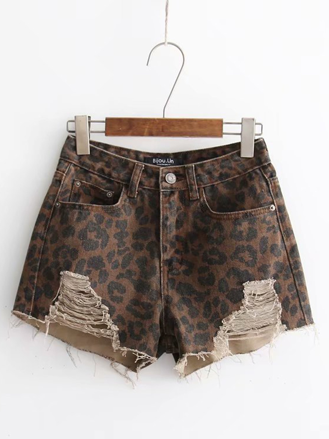 

URBANIC Women Brown & Back Animal Printed Pure Cotton Loose Fit Denim Shorts