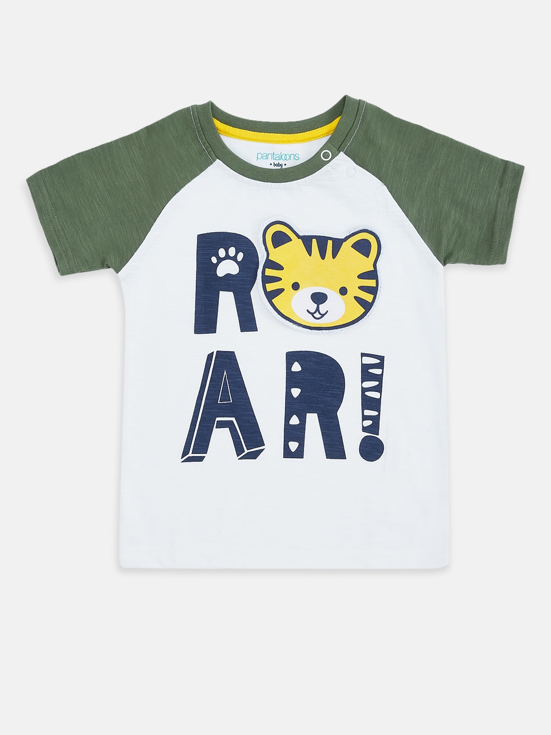 

Pantaloons Baby Boys White Typography Printed T-shirt