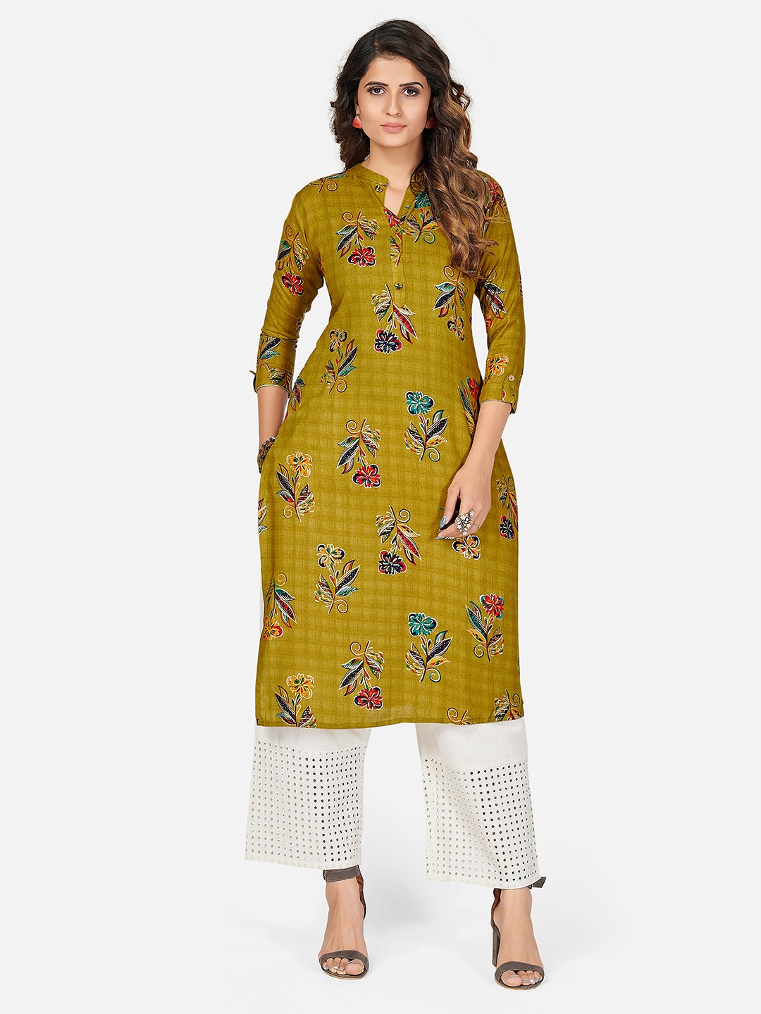 

Vbuyz Women Green & Red Floral Printed Kurta