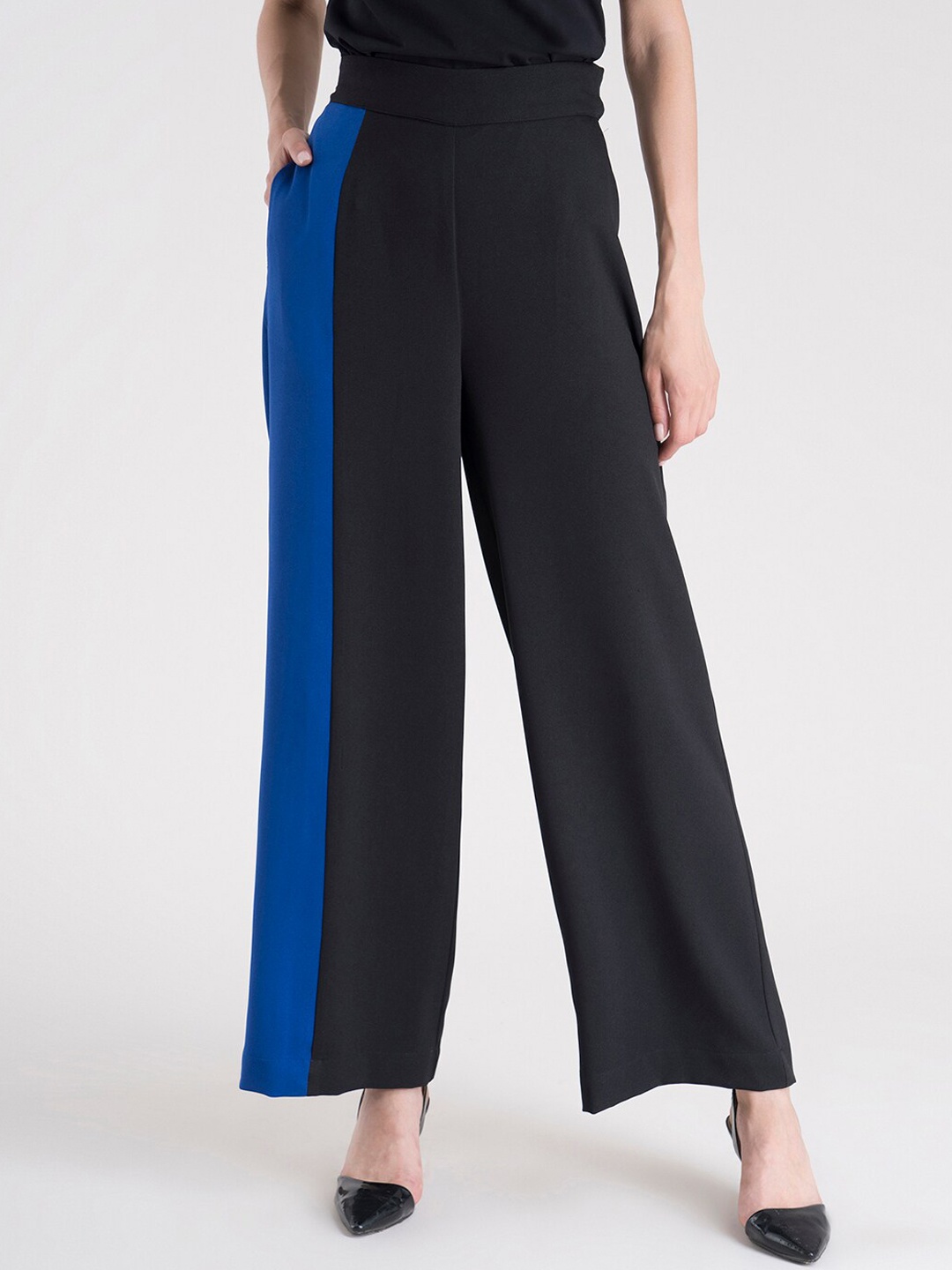 

FableStreet Women Black Loose Fit Parallel Trousers