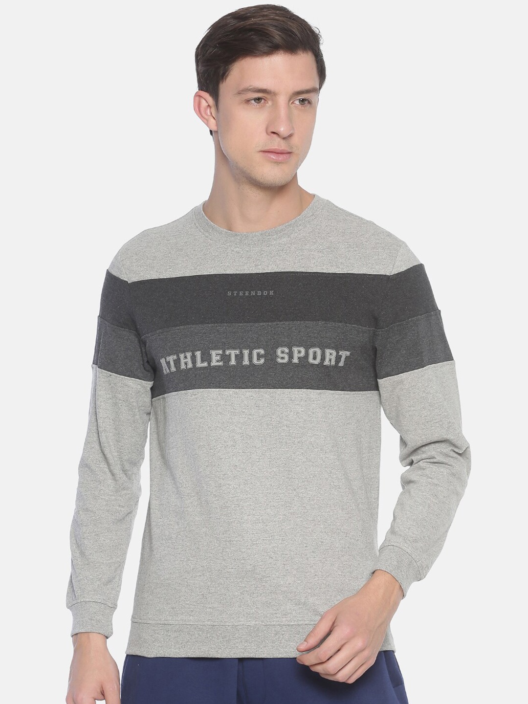 

Steenbok Men Grey Colourblocked Sweatshirt