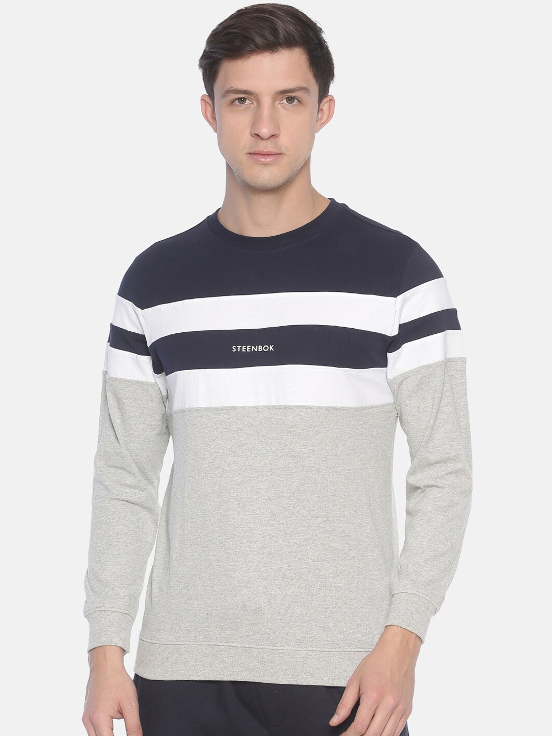 

Steenbok Men Grey Colourblocked Sweatshirt