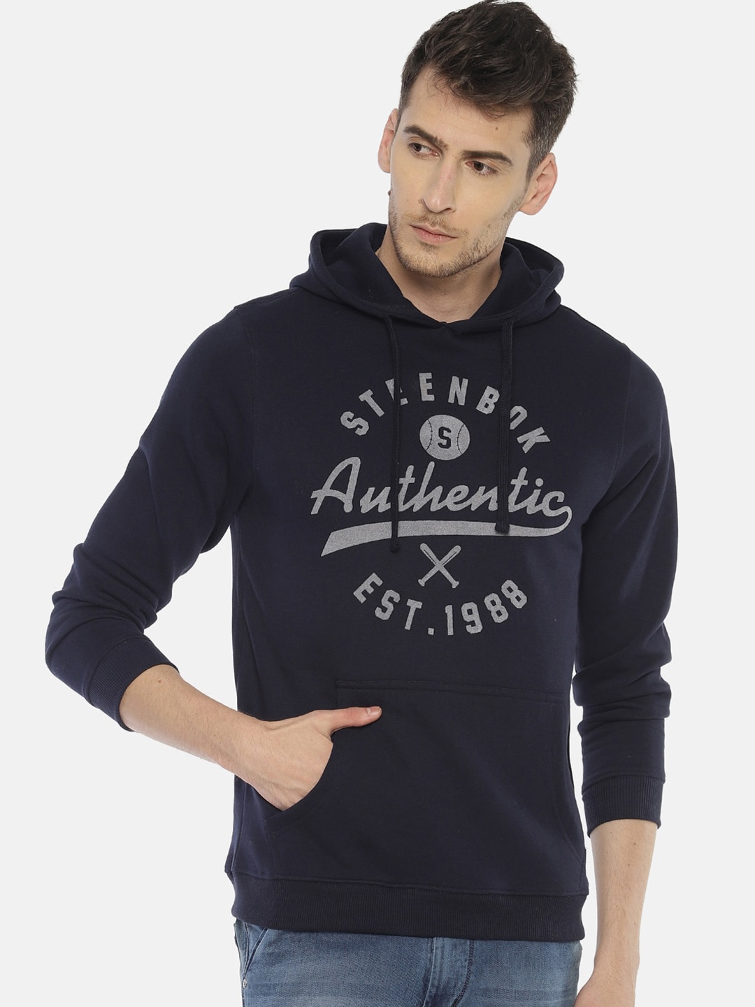 

Steenbok Men Blue Typography Printed Hooded Sweatshirt