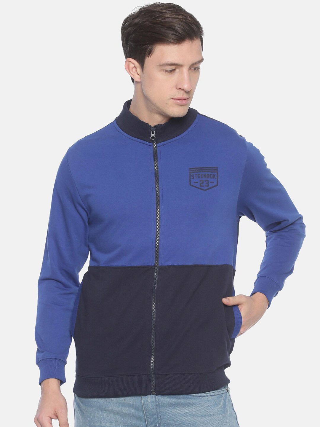 

Steenbok Men Blue Colourblocked Sweatshirt