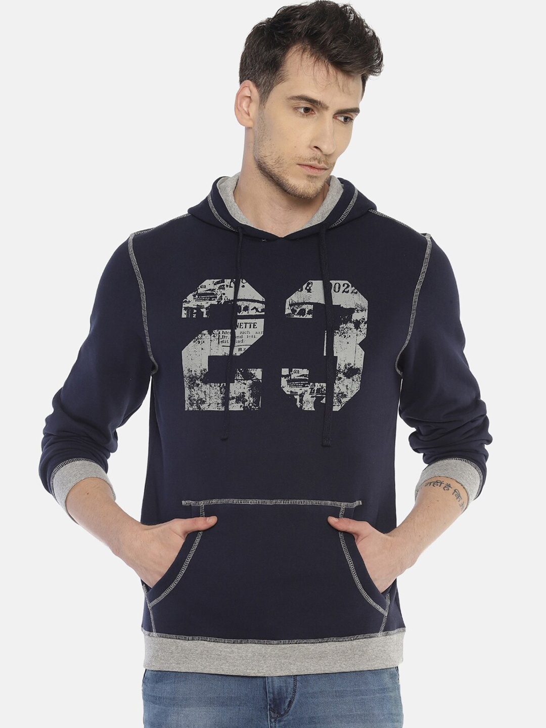 

Steenbok Men Blue Printed Hooded Sweatshirt