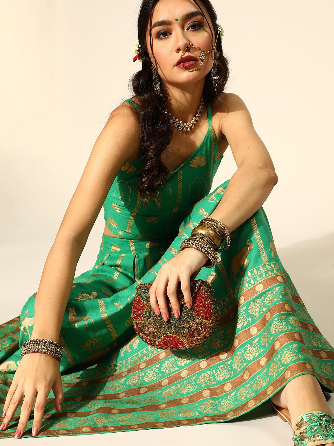 

Ode by House of Pataudi Women Green & Golden Printed Lehenga & Choli