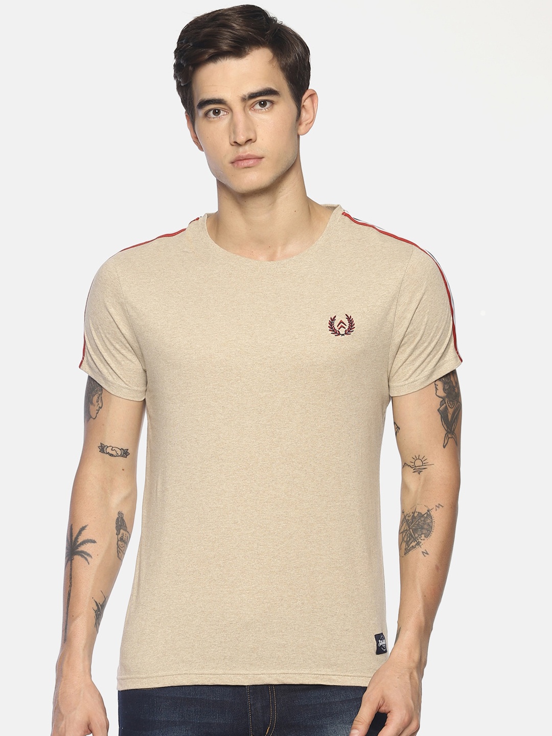 

Steenbok Men Beige Slim Fit T-shirt