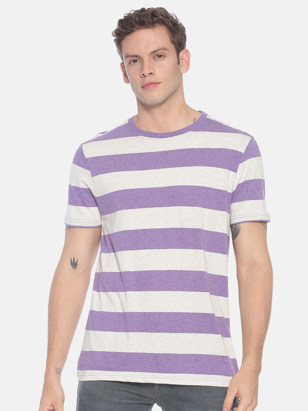 

Steenbok Men Beige Striped Pockets T-shirt