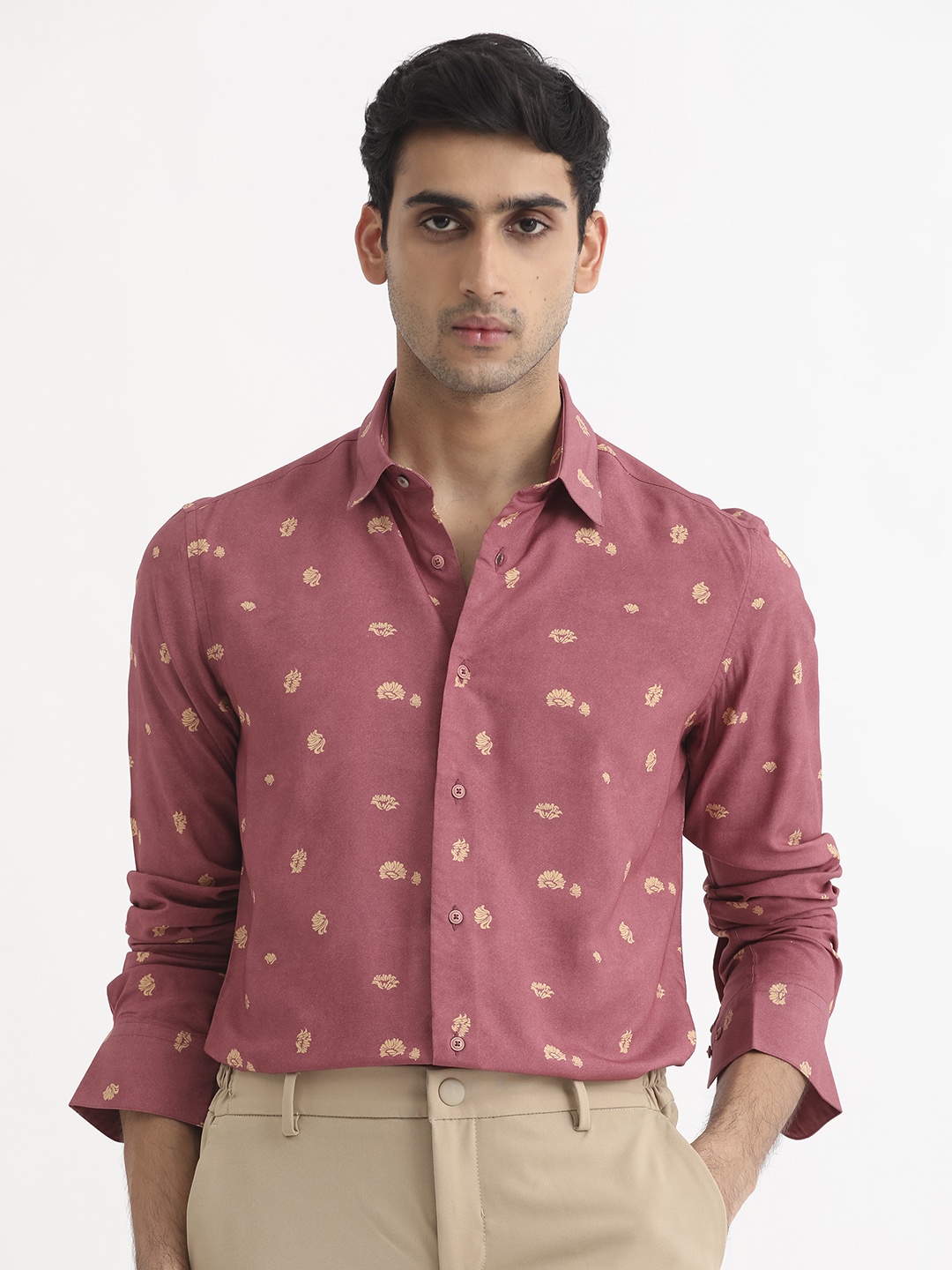 

RARE RABBIT Men Red Slim Fit Opaque Printed Casual Shirt