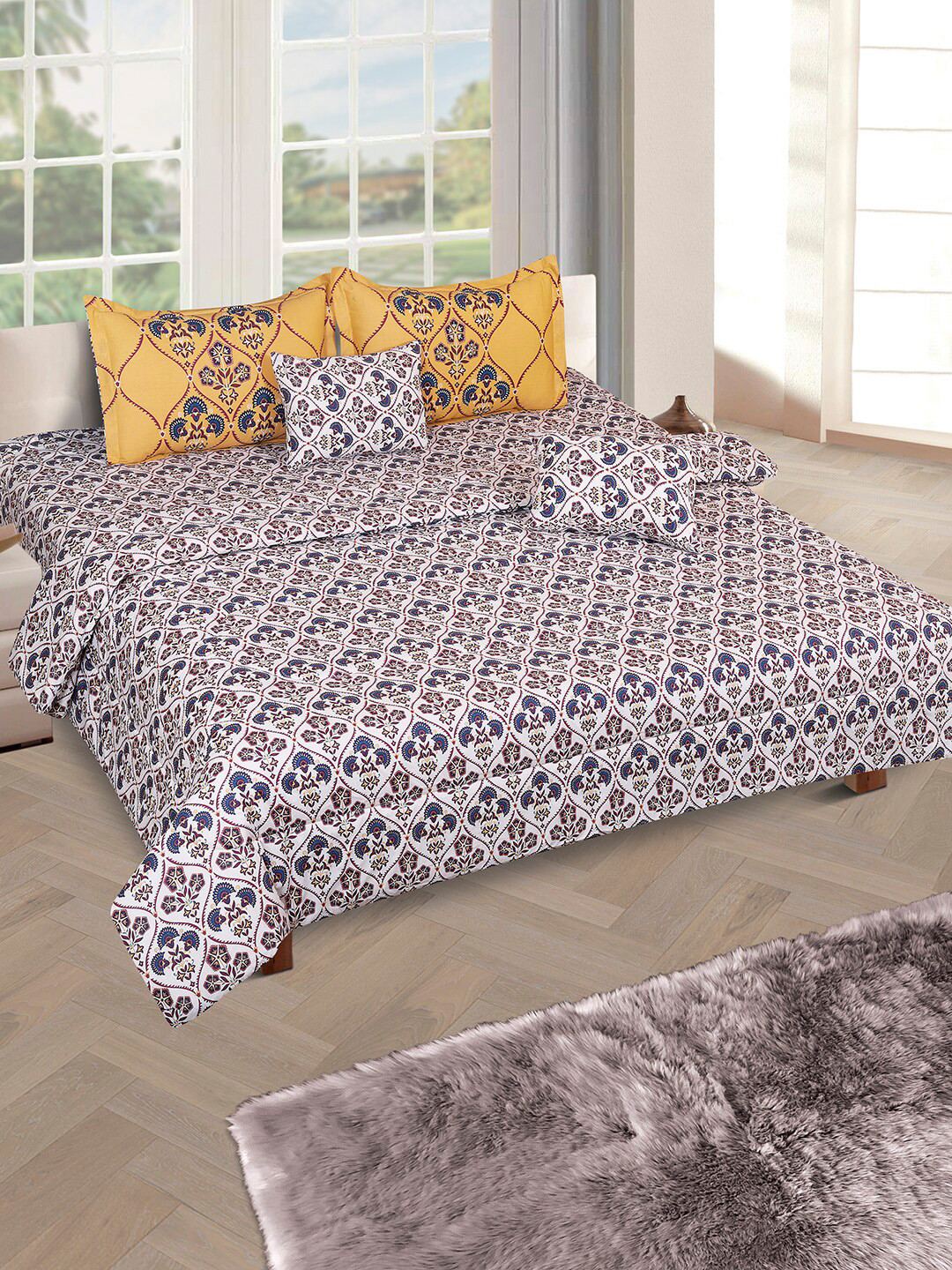 

ROMEE Multicoloured Printed Cotton Double King Bedding Set With Quilt, Multi