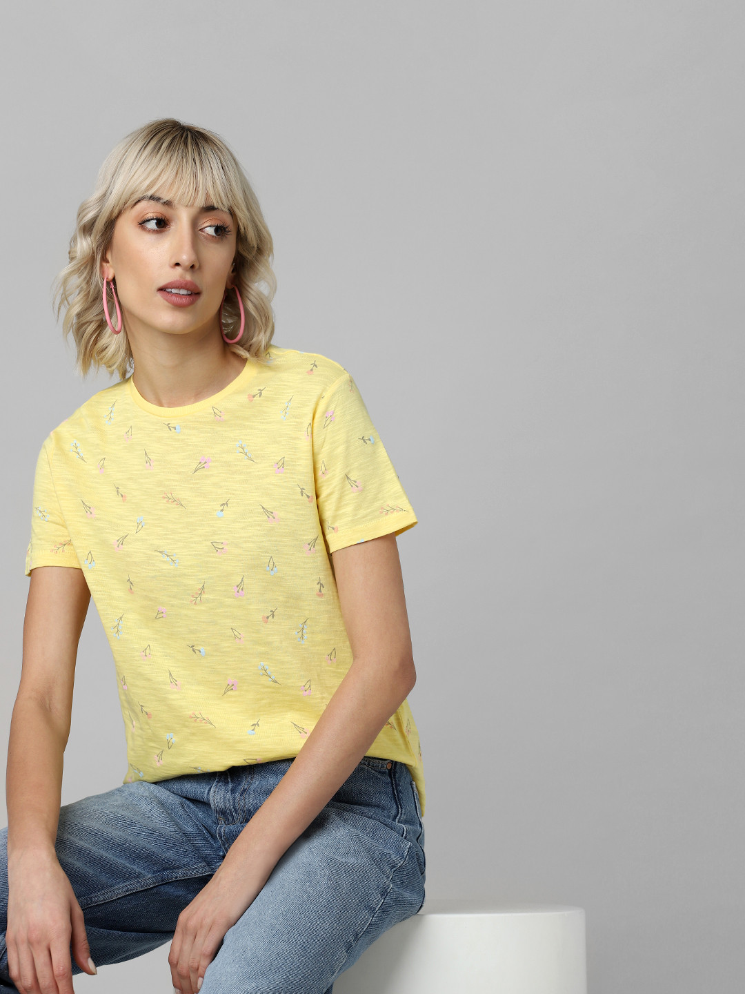 

ONLY Women Yellow Printed V-Neck T-shirt