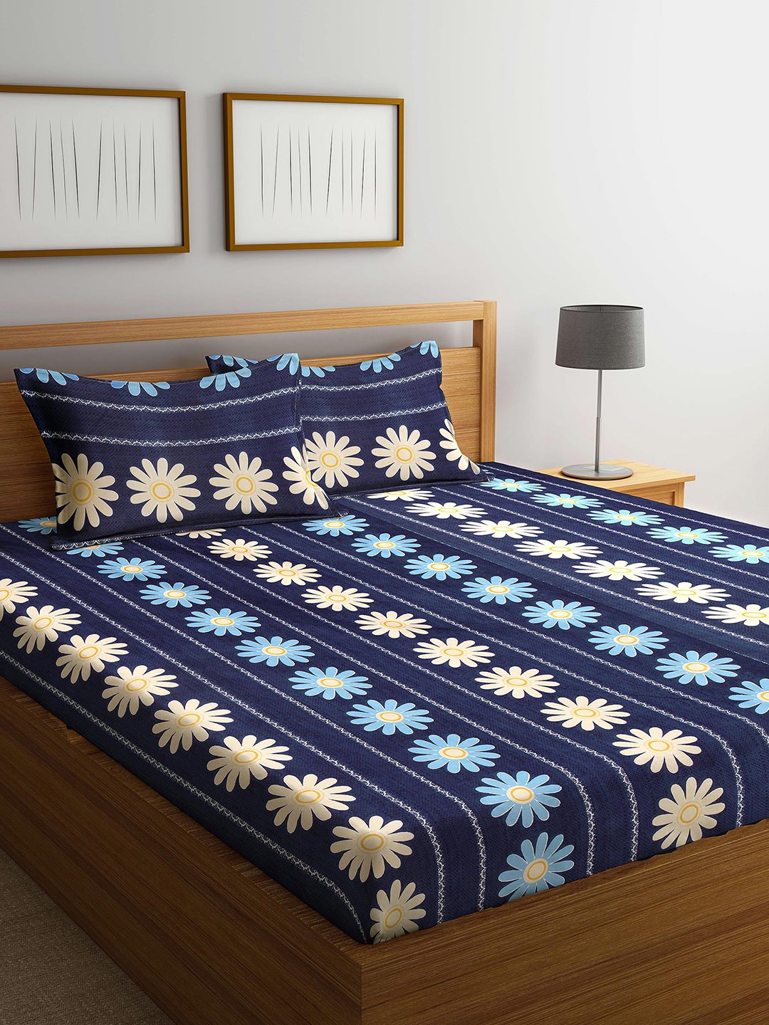 

KLOTTHE Unisex Blue Floral Printed 210 TC Cotton Double King Bedsheet With 2 Pillow Covers