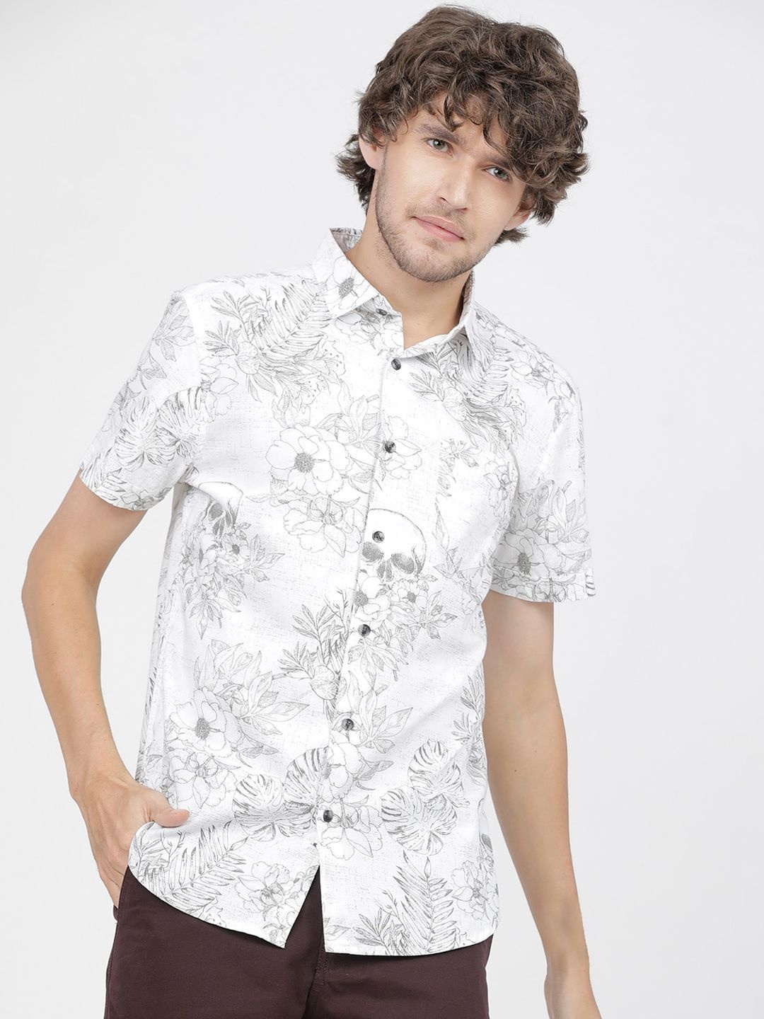 

HIGHLANDER Men White Slim Fit Floral Opaque Printed Casual Shirt