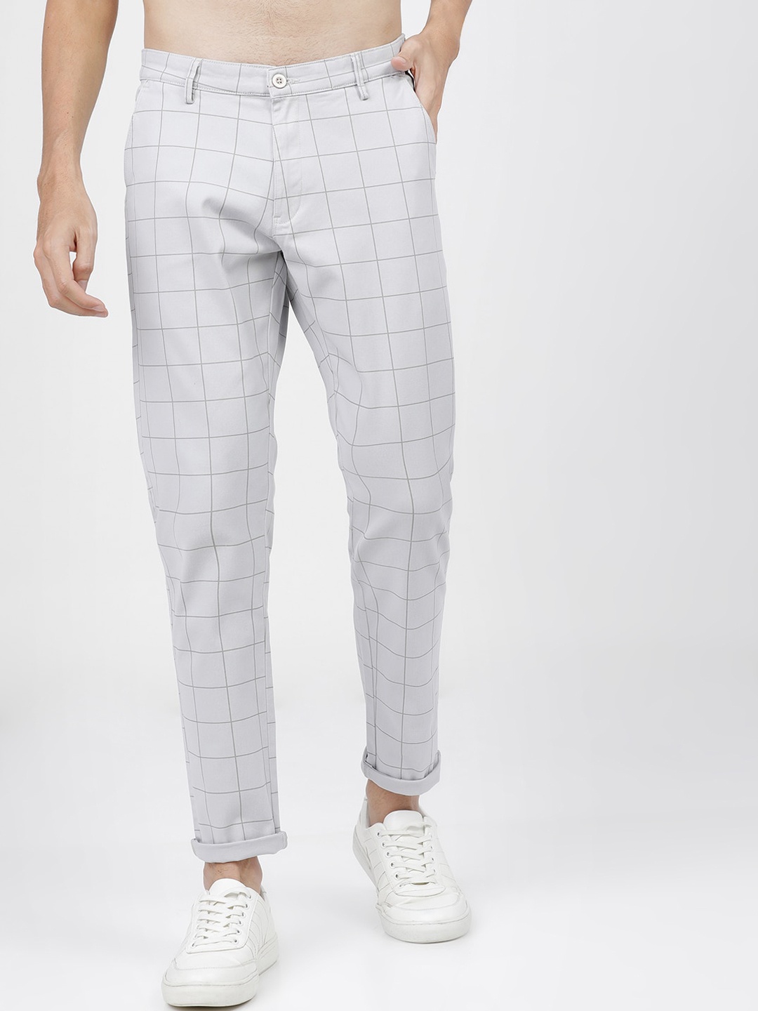 

HIGHLANDER Men Grey Checked Slim Fit Trousers