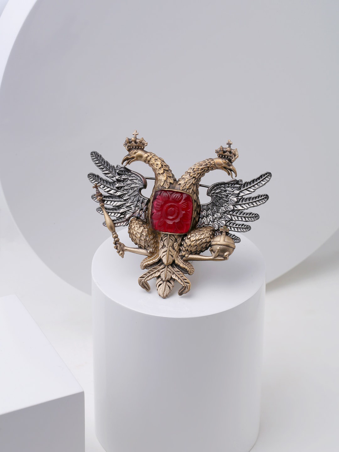 

COSA NOSTRAA Men Gold-Toned & Metallic Red Stone-Studded Russian Emblem Brooch
