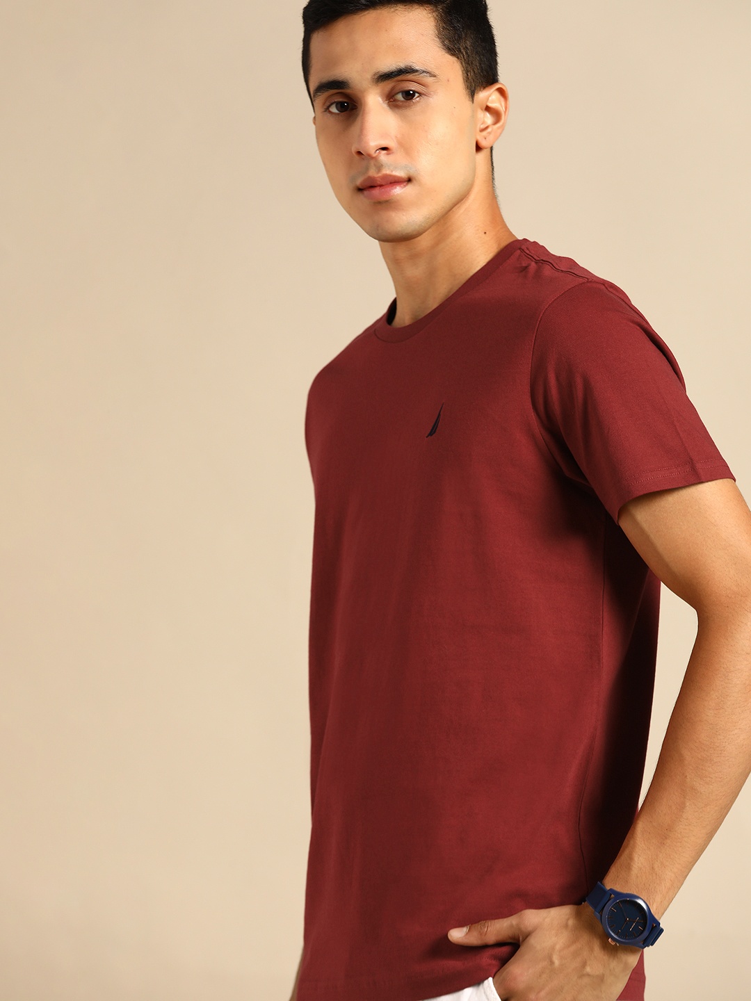 

Nautica Men Maroon Solid Round Neck Pure Cotton T-shirt