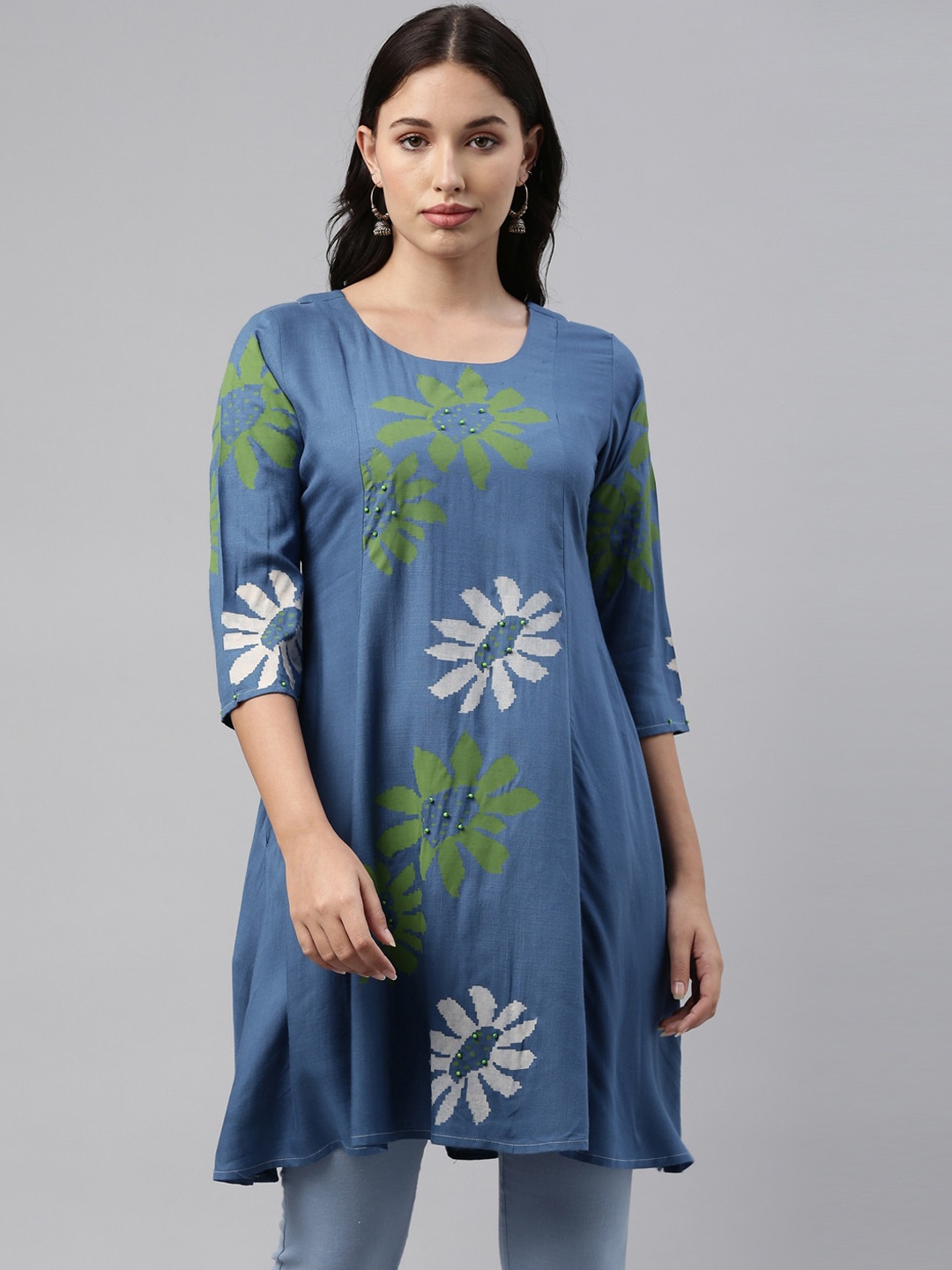 

Neerus Women Blue & Green Floral Printed & Beaded Kurta