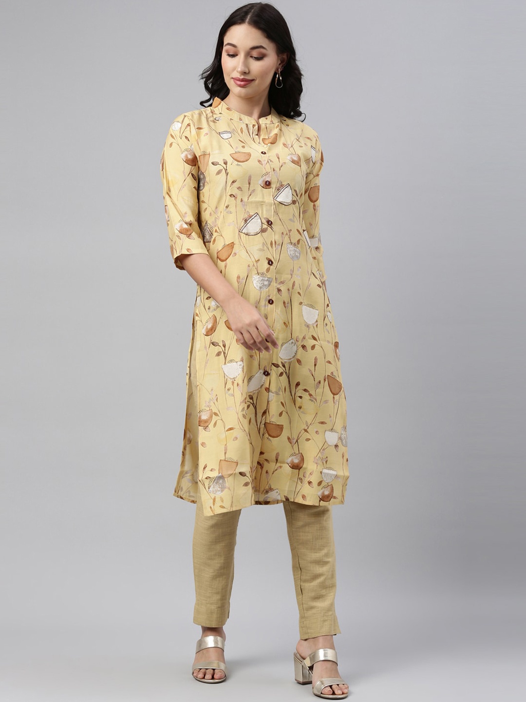 

Neerus Women Yellow & Brown Floral Printed Kurta