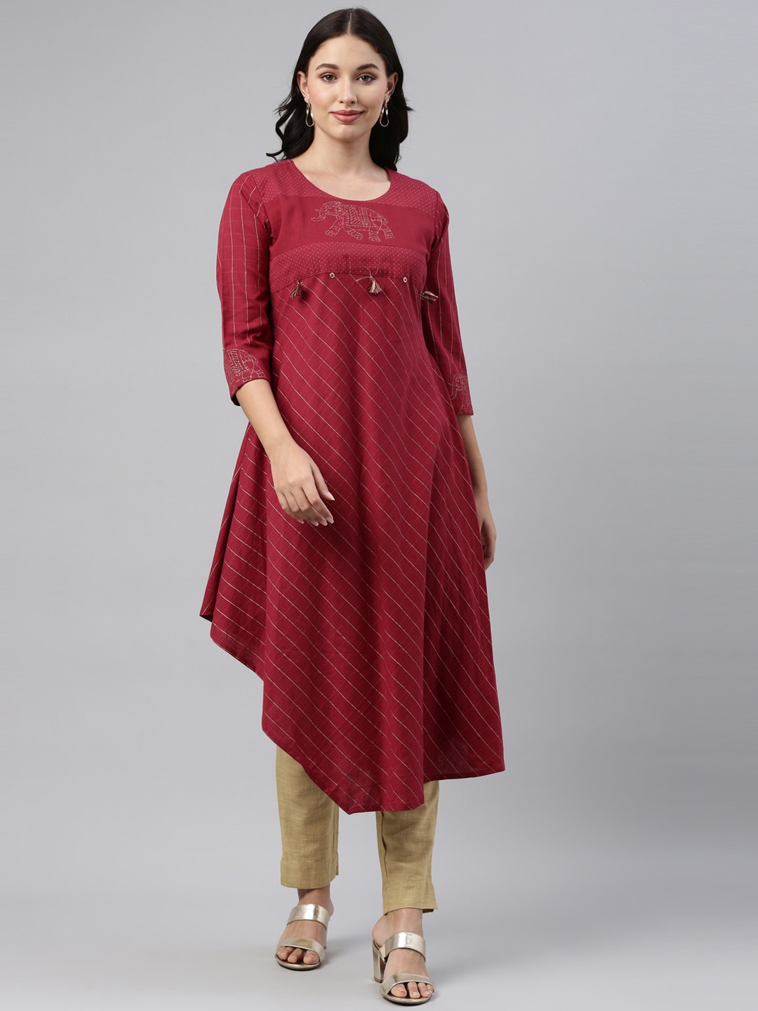 

Neerus Women Maroon Thread Work Kurta