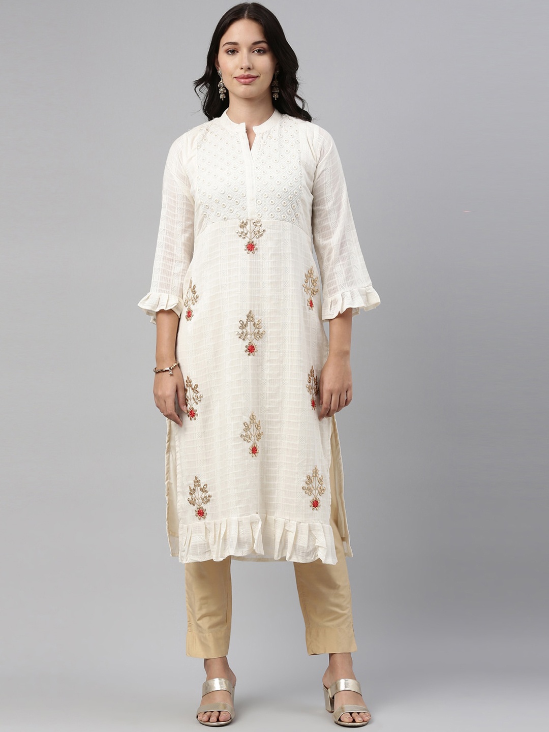 

Neerus Women Cream-Coloured & Red Ethnic Motifs Thread Work Kurta