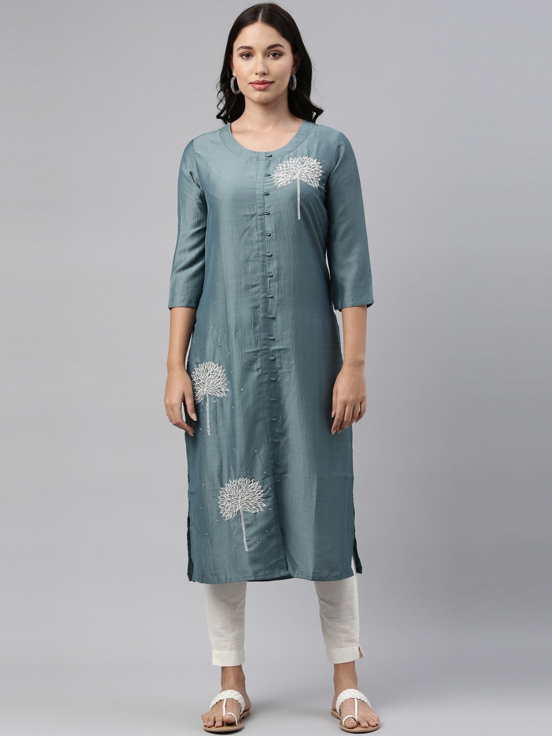 

Neerus Women Green & Silver-Toned Ethnic Motifs Thread Work Kurta