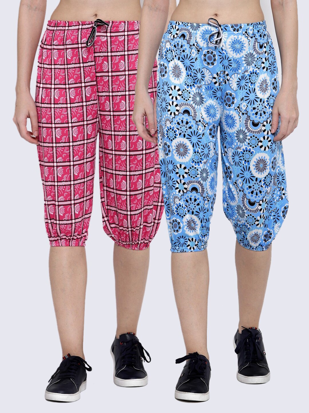 

KLOTTHE Women Pack of 2 Blue & Pink Printed Mid-Rise Capris