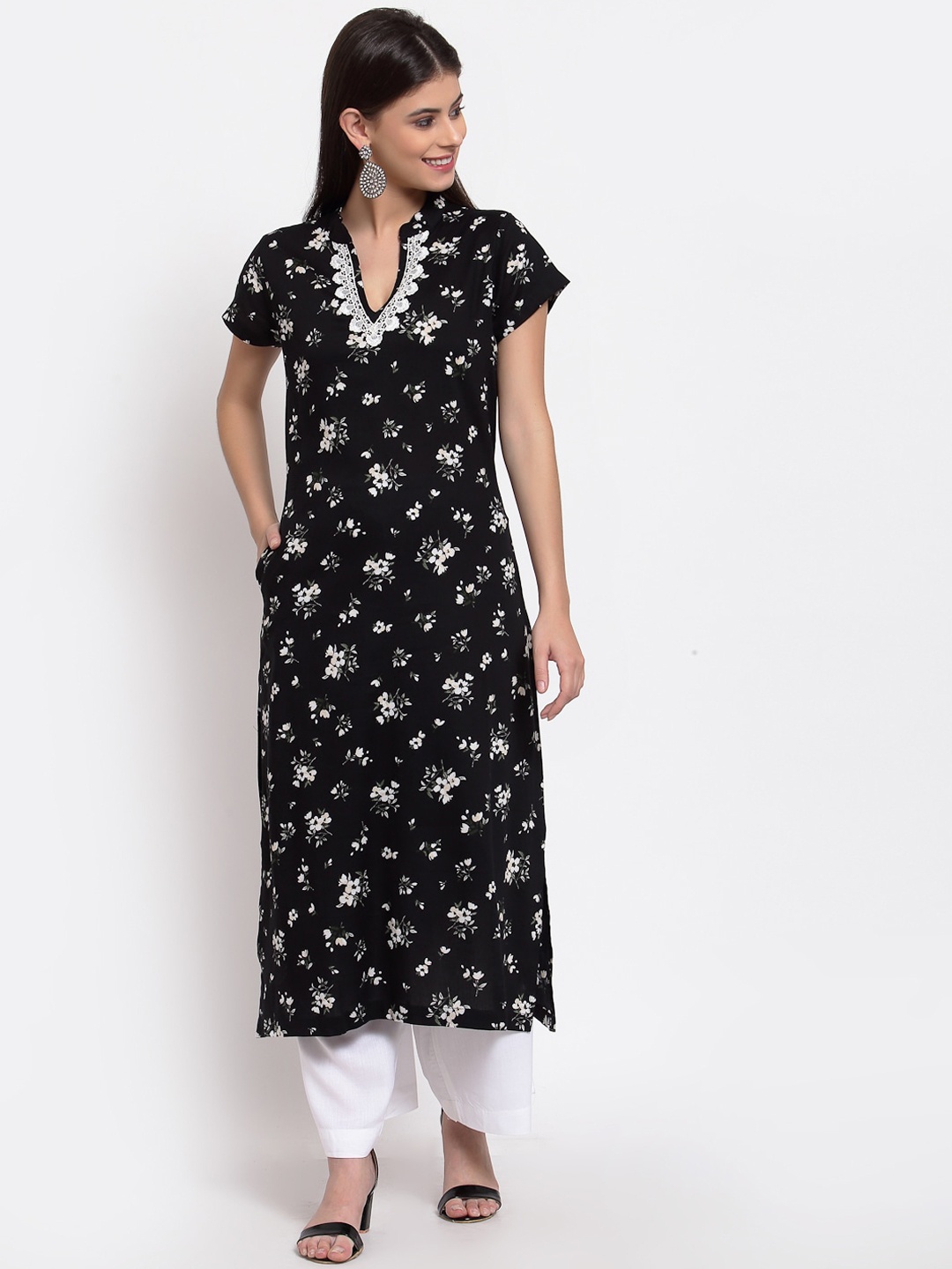 

Just Wow Women Black & White Floral Printed Kurta