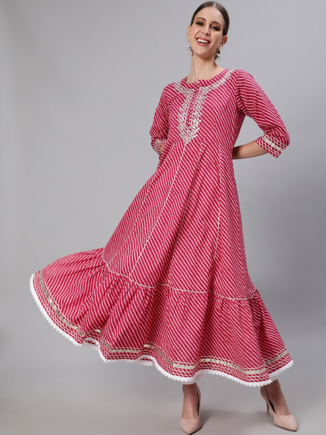 

Ishin Women Pink & Silver-Toned Leheriya Printed Thread Work Anarkali Kurta