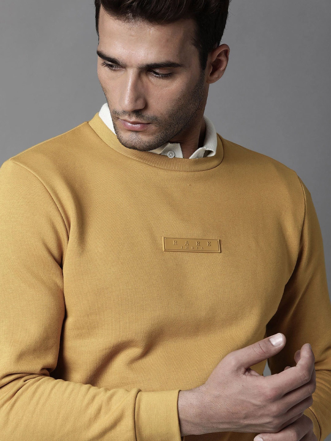 

RARE RABBIT Men Elio Solid Sweatshirt, Yellow