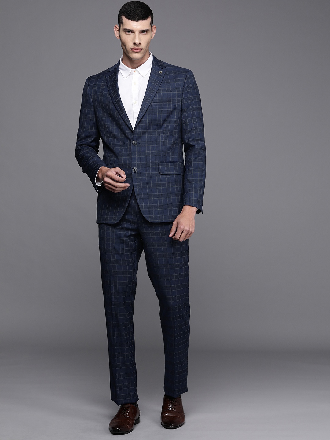 

Theme Men Midnight Blue Checked Regular Fit 2 Piece Suit, Navy blue