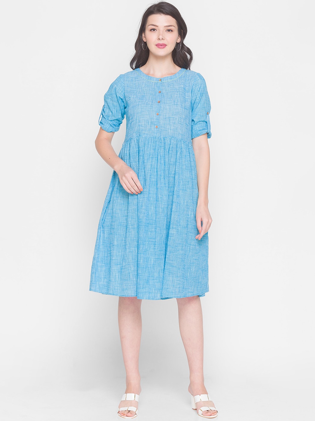 

TERQUOIS Blue Solid Roll-Up Sleeves Dress