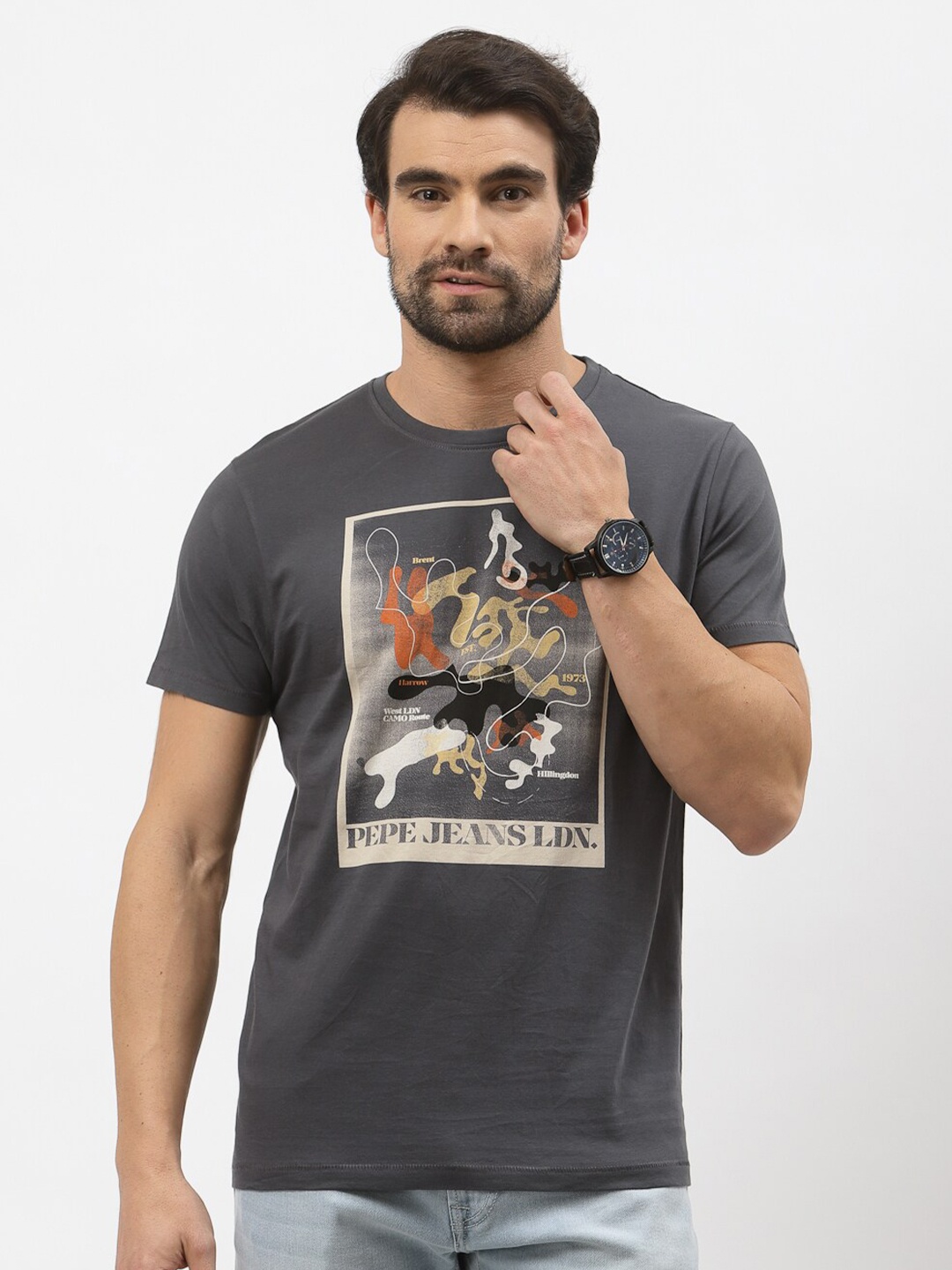 

Pepe Jeans Men Grey Graphic Printed Slim Fit T-shirt