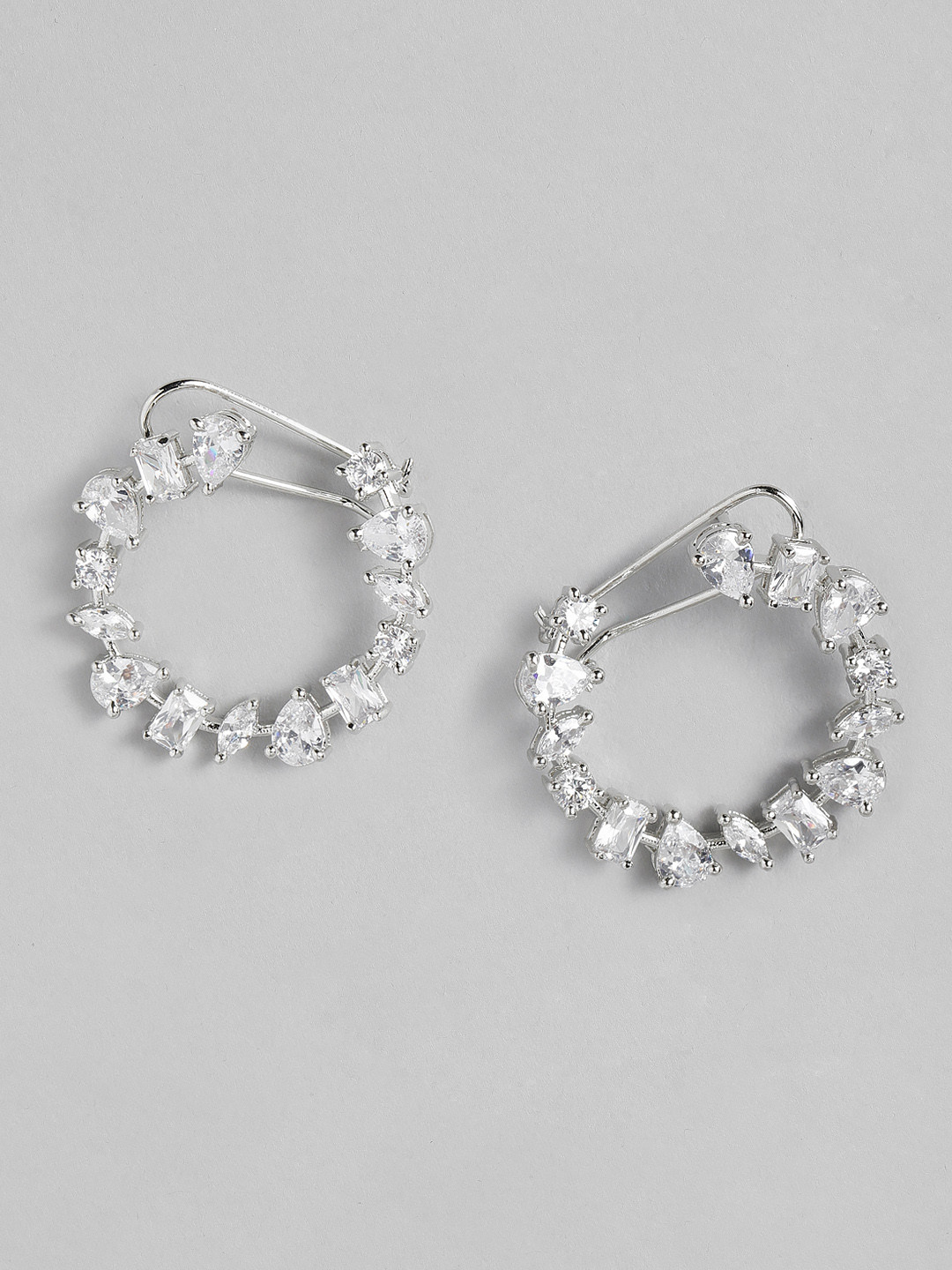 

MIDASKART Silver-Toned Circular Hoop Earrings