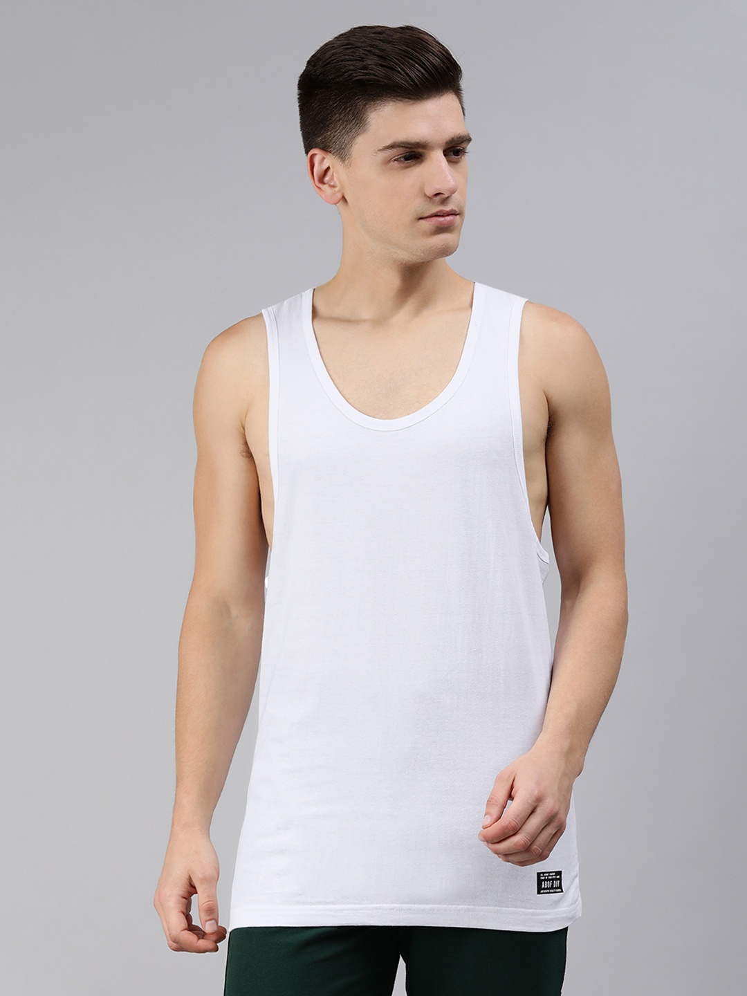 

abof Men White Solid Sleeveless Racerback Pure Cotton T-shirt